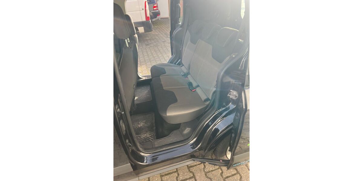 Ford Transit 96.800 km 9.700 &euro; Hanau 63452