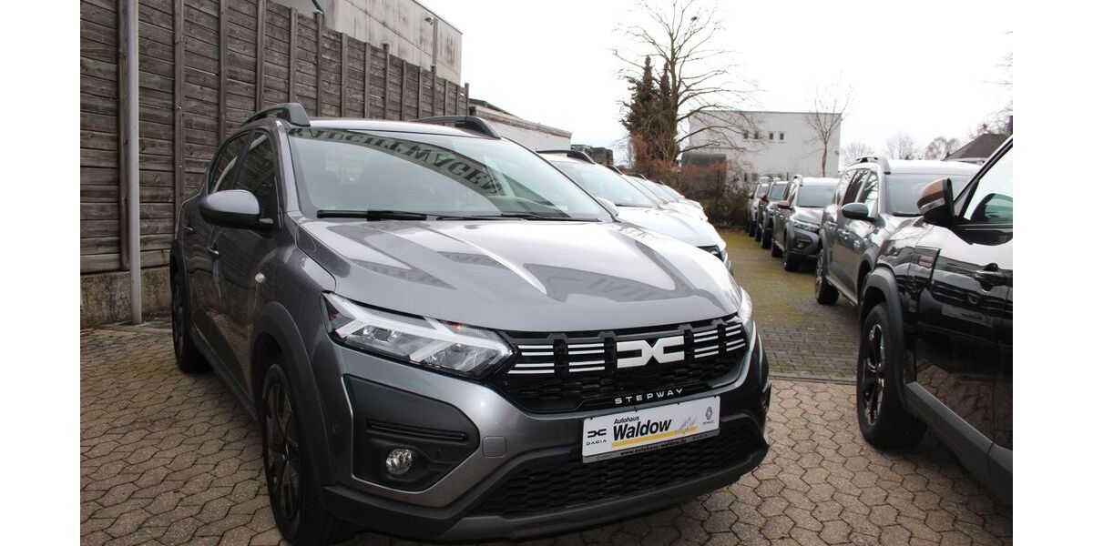 Dacia Sandero 30.300 km 15.900 &euro; Rheinbach 53359