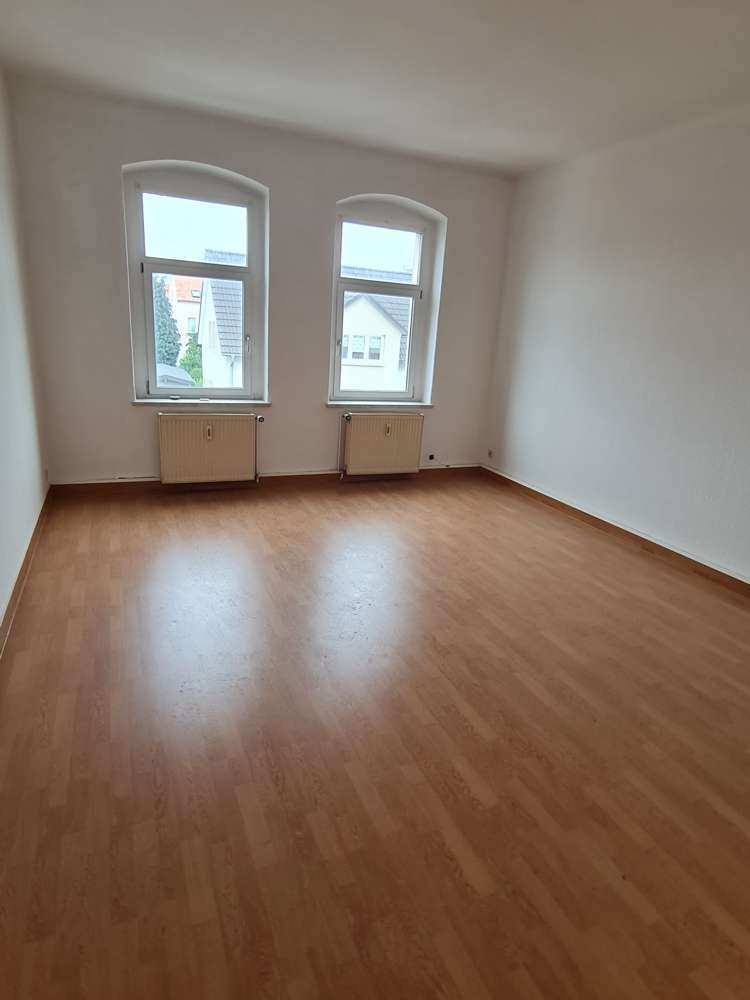 Haus zum Kaufen in Frankenberg 150.000 € 325 m²