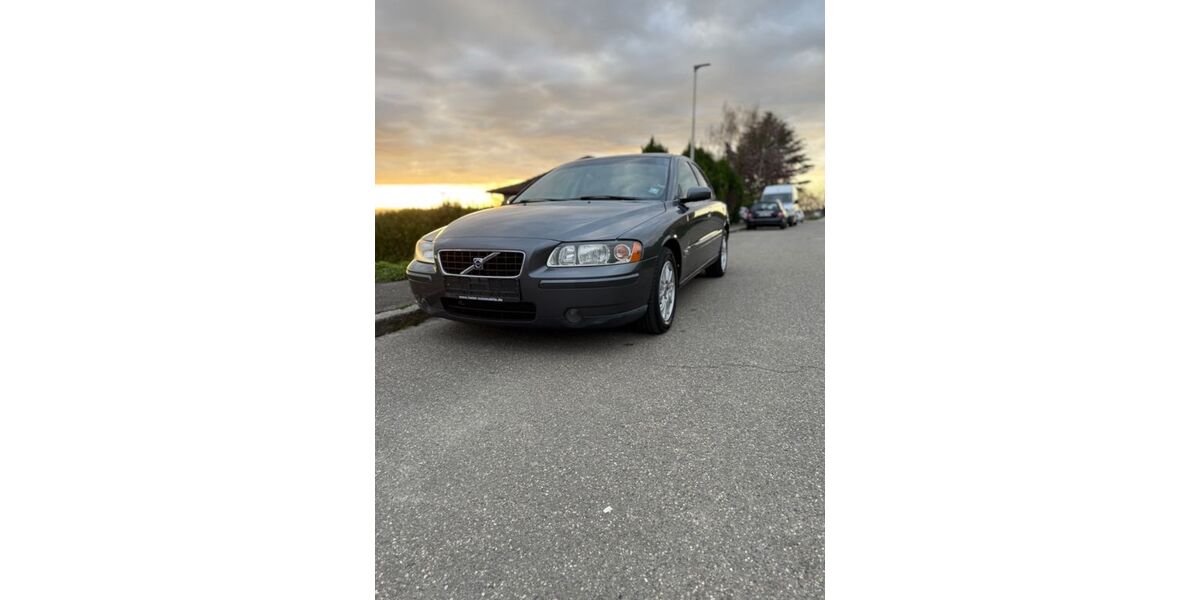 Volvo S60 284.646 km 2.750 &euro; Weil am Rhein 79576