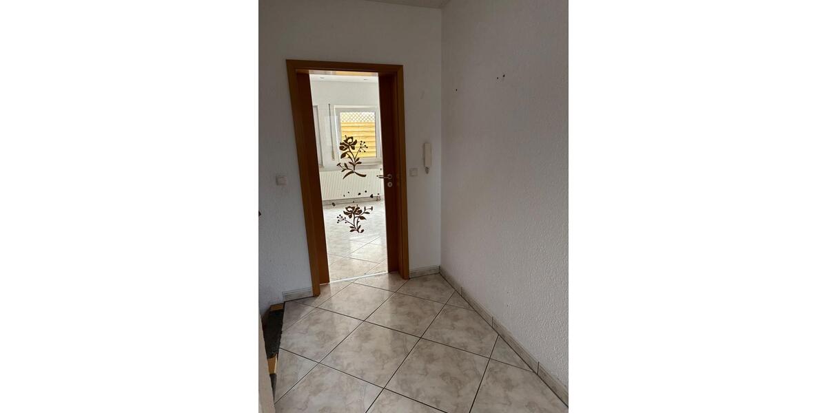 Doppelhaushälfte Bönnigheim - 4 Zimmer, 116 m&sup2;, 1.500&euro; | Angebot:25894769