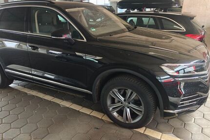 VW Touareg 88.000 km 37.990 &euro; Hamburg 22047