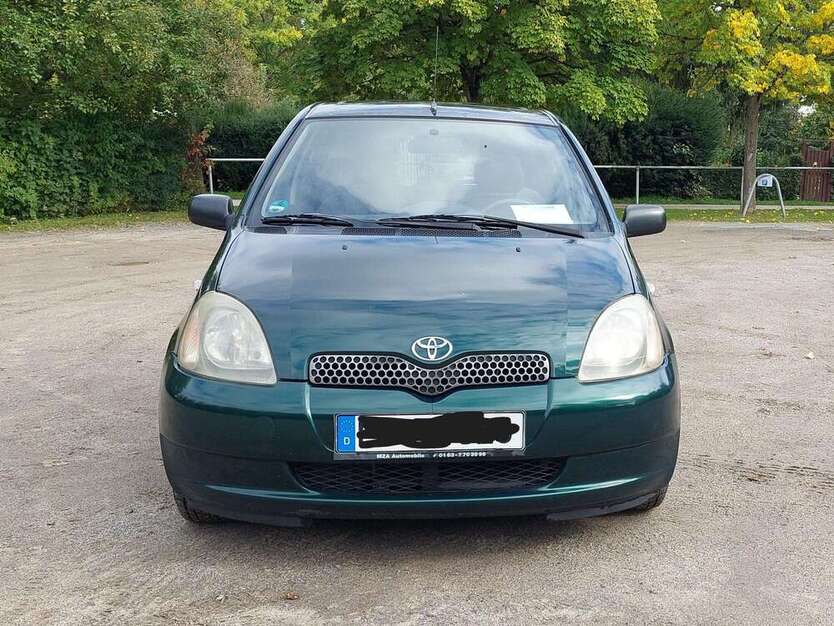 Toyota Yaris 169.590 km 1.950 € Bad Nauheim 61231