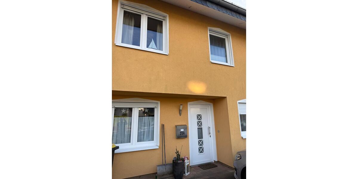 Reihenhaus Schloß Holte-Stukenbrock Stukenbrock - 5 Zimmer, 148 m&sup2;, 1.495&euro; | Angebot:25057876