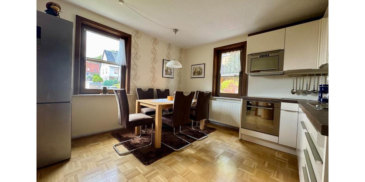 Einfamilienhaus Steinbach-Hallenberg Hallenberg - 7 Zimmer, 142 m&sup2;, 170.000&euro; | Angebot:25943916