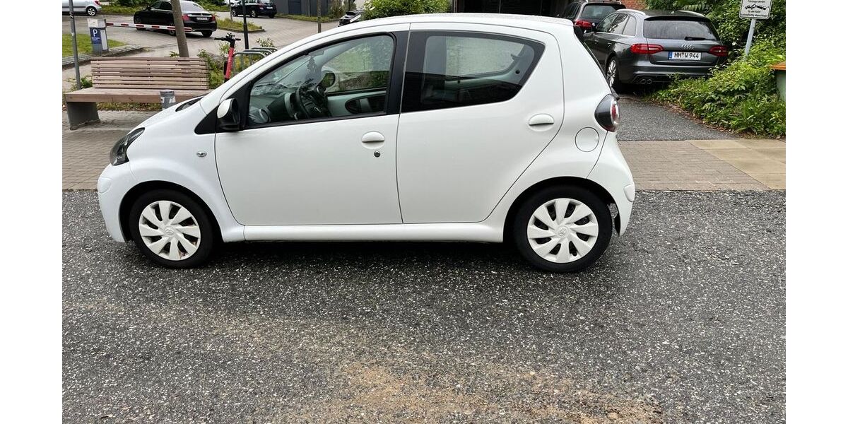 Toyota Aygo (X) 210.000 km 3.200 &euro; Löffingen 79843