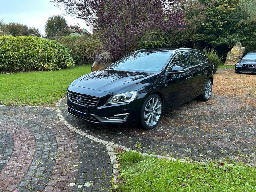 Volvo V60 183.000 km 11.900 € Romrod-Zell 36329