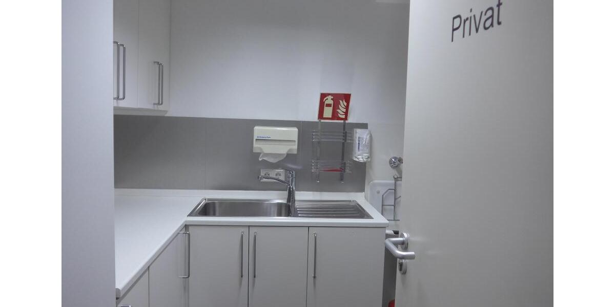 Top Lage, Top Räume, BüroPraxis in Triberg, Marktplatz zimmer