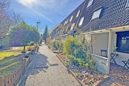 Achim: 5-Zimmer-Reihenhaus mit Garten, EBK & ausgebautem Dachgeschoss + Garage - Haus Achim | Angebot:26635096