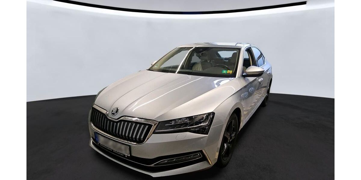 Skoda Superb 42.800 km 29.990 &euro; Wolfhagen 34466