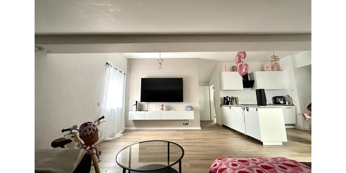Etagenwohnung Ergolding - 4.5 Zimmer, 100 m&sup2;, 1.390&euro; | Angebot:24679880