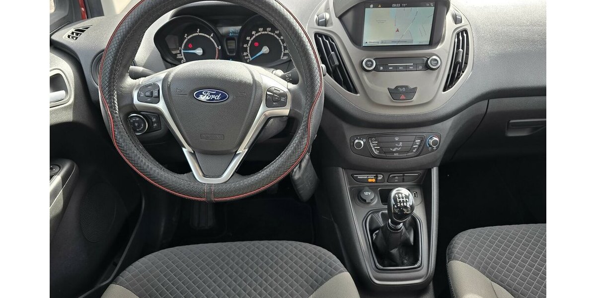 Ford Tourneo Courier 1.5 TDCI/NAVI/KAMERA/1.HAND 90.365 km 11.900 &euro; Villingen-Schwenningen 78054