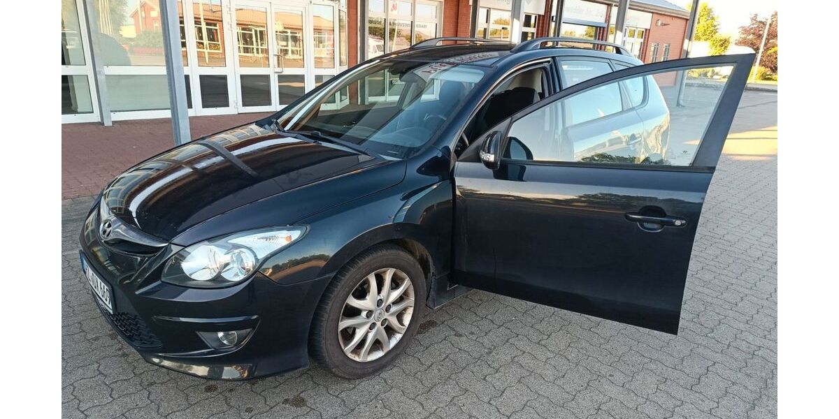 Hyundai i30 119.000 km 4.200 &euro; Osterholz-Scharmbeck 27711