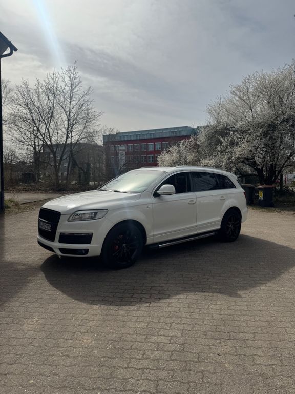Audi Q7 225.588 km 11.000 € Karlsruhe 76133