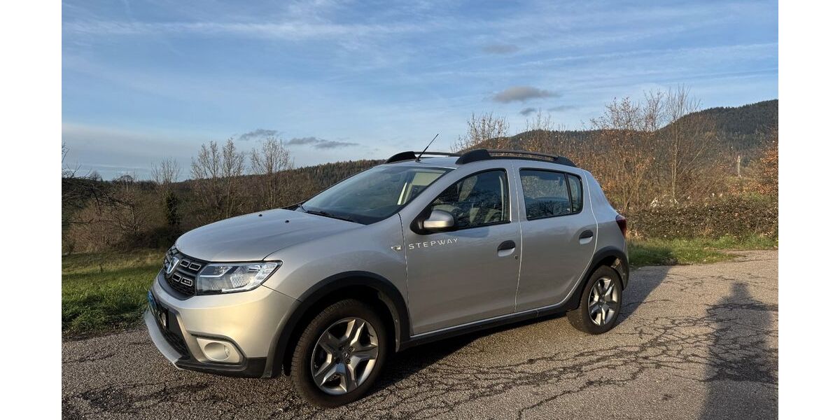 Dacia Sandero 59.500 km 9.300 &euro; Loffenau 76597