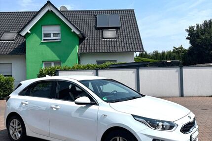 Kia ceed / Ceed 49.000 km 17.380 &euro; Altlußheim 68804