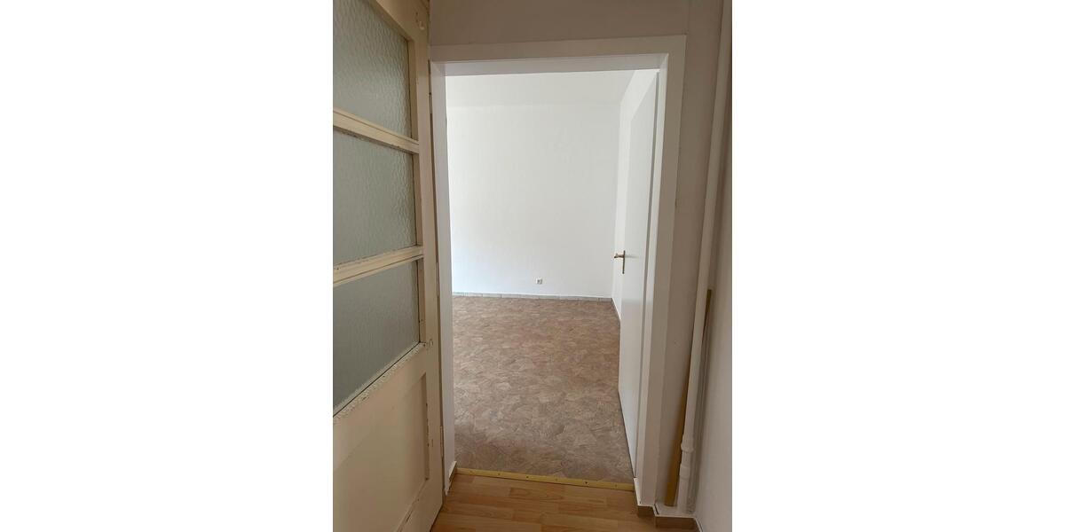 Etagenwohnung Neunkirchen - 4 Zimmer, 120 m&sup2;, 850&euro; | Angebot:26407083