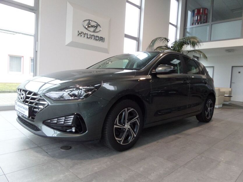 Hyundai i30 32.200 km 18.985 € Papenburg 26871