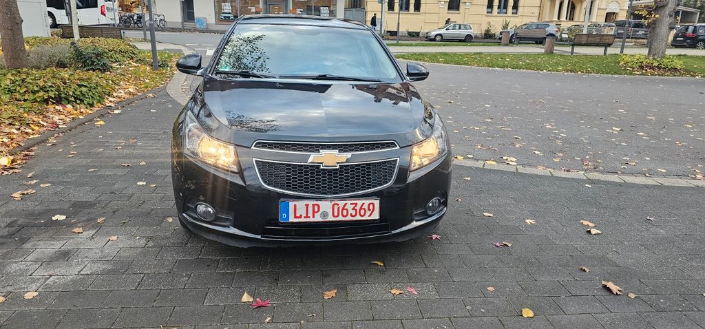 Chevrolet Cruze 175.500 km 4.200 &euro; Detmold 32756