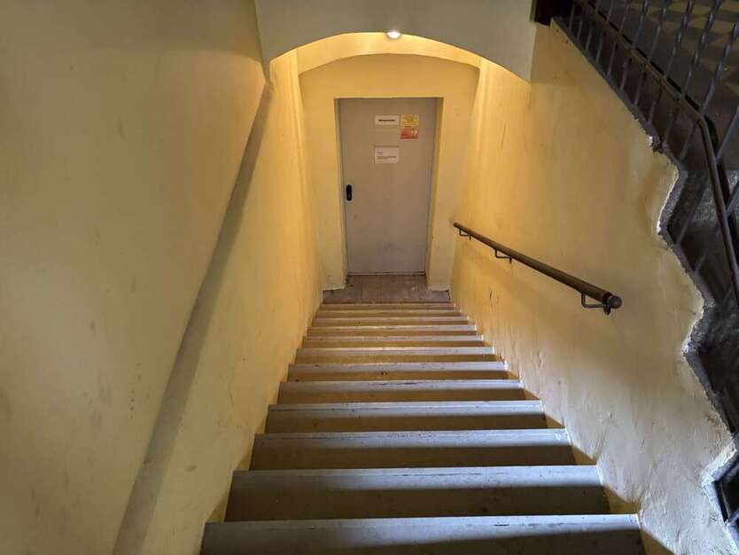 Solides 1 - Zimmer Appartement als Kapitalanlage im Denkmal - MFH 1 zimmer