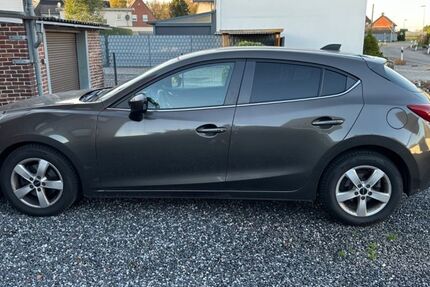 Mazda 3 86.000 km 11.500 &euro; Köln 51103