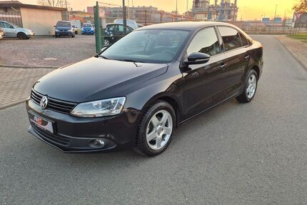 VW Jetta 106.500 km 7.500 € Bitterfeld-Wolfen, OT Bitterfeld 06749