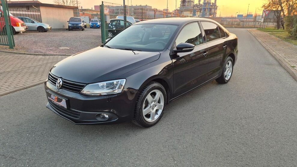 VW Jetta 106.500 km 7.500 € Bitterfeld-Wolfen, OT Bitterfeld 06749