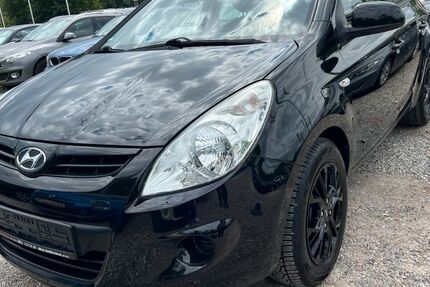 Hyundai i20 60.000 km 5.500 &euro; Freiburg im Breisgau 79108