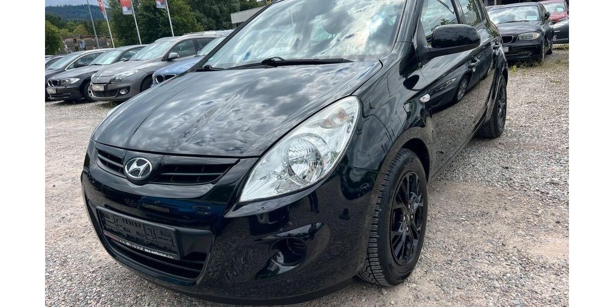 Hyundai i20 60.000 km 5.500 &euro; Freiburg im Breisgau 79108