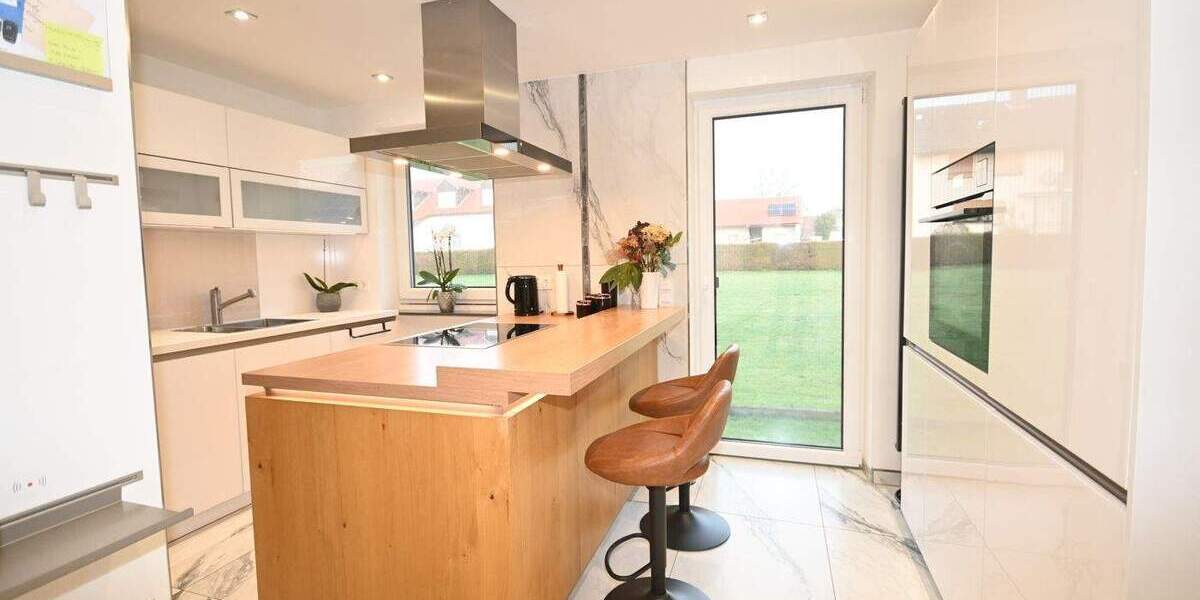 Mehrfamilienhaus, Wohnhaus Hilpoltstein / Meckenhausen Hagenbuch - 6 Zimmer, 185 m&sup2;, 565.000&euro; | Angebot:25663186