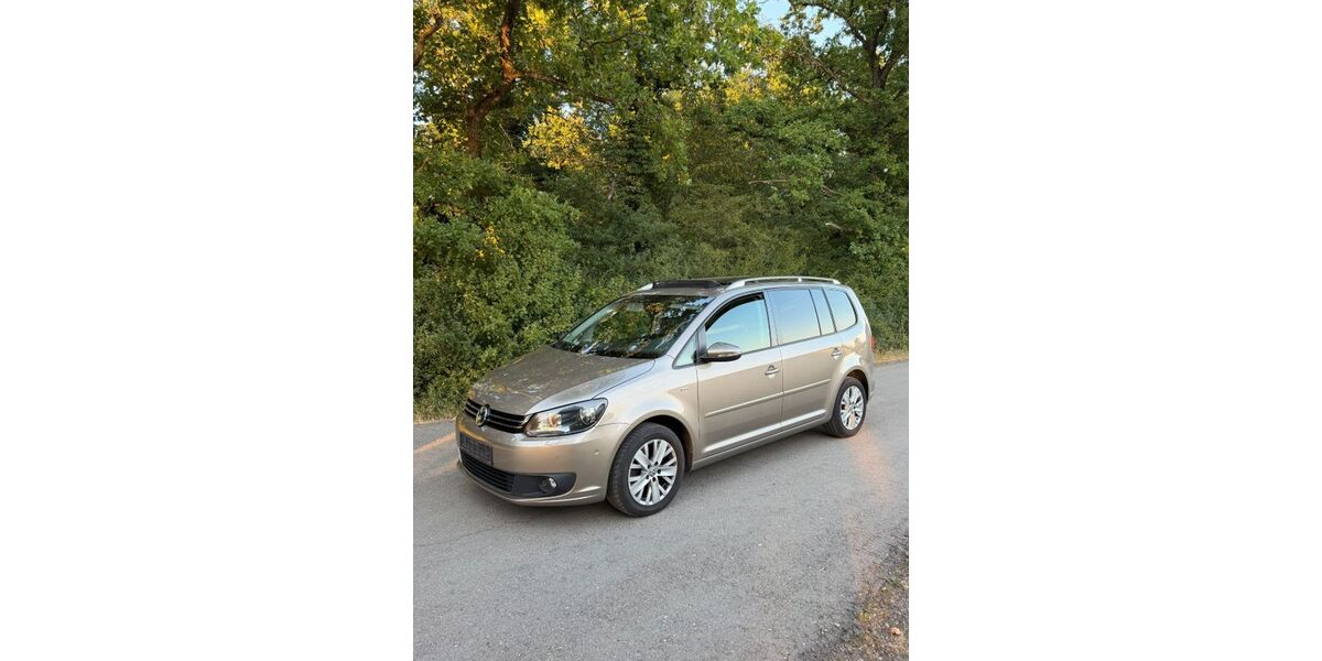 VW Touran 206.000 km 8.200 &euro; Balingen 72336