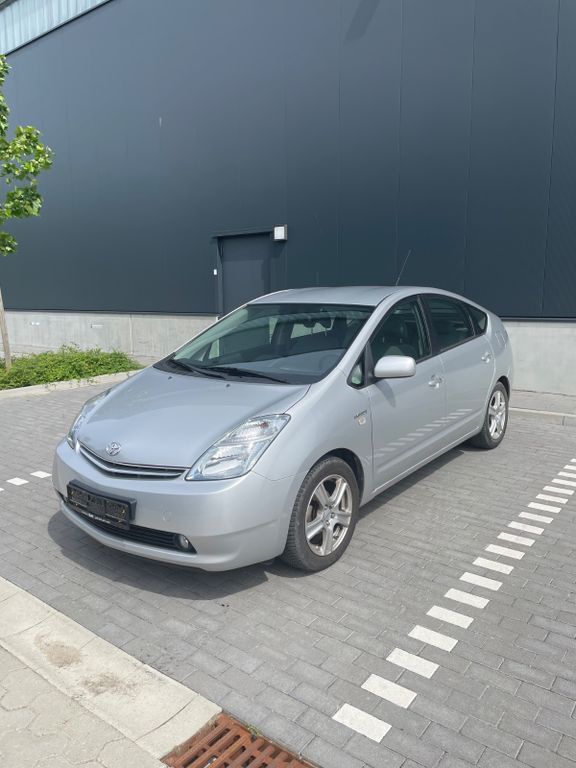 PRIUs