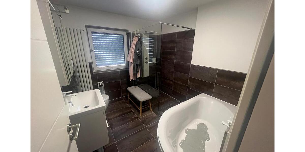 Reihenhaus Augsburg Bergheim - 6 Zimmer, 131 m&sup2;, 739.000&euro; | Angebot:27156519