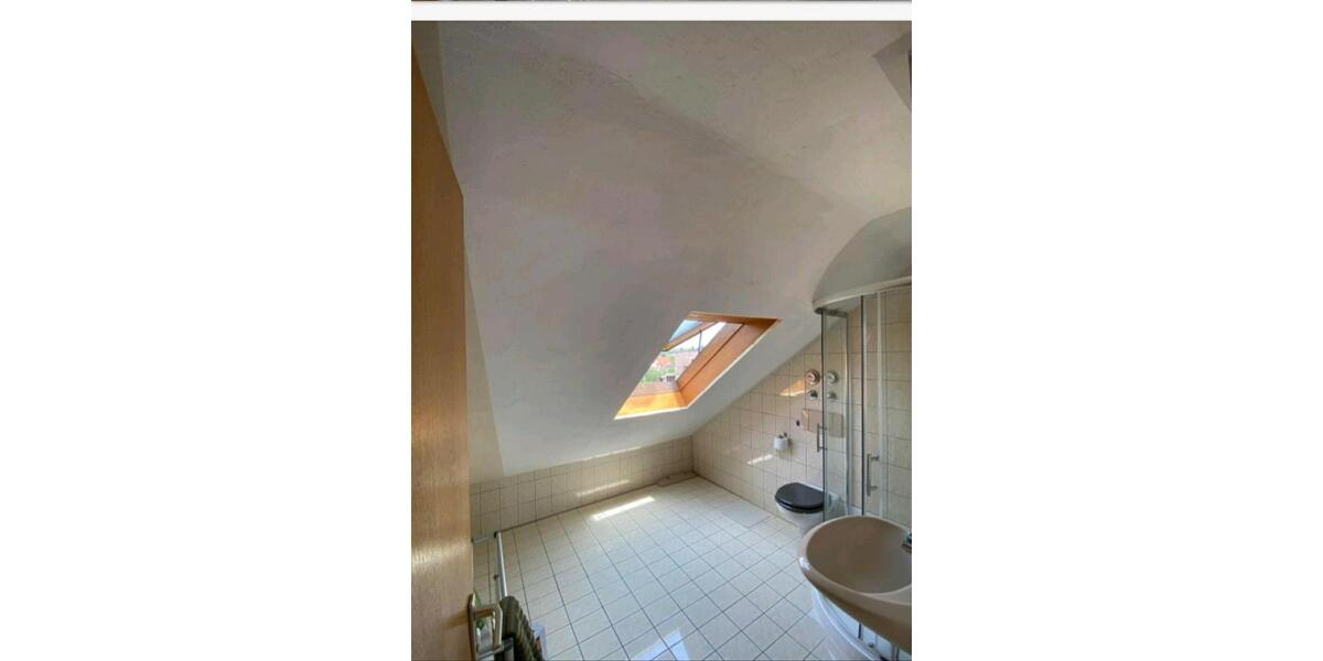 Dachgeschoßwohnung Wendlingen am Neckar - 3 Zimmer, 68 m&sup2;, 235.000&euro; | Angebot:24741710