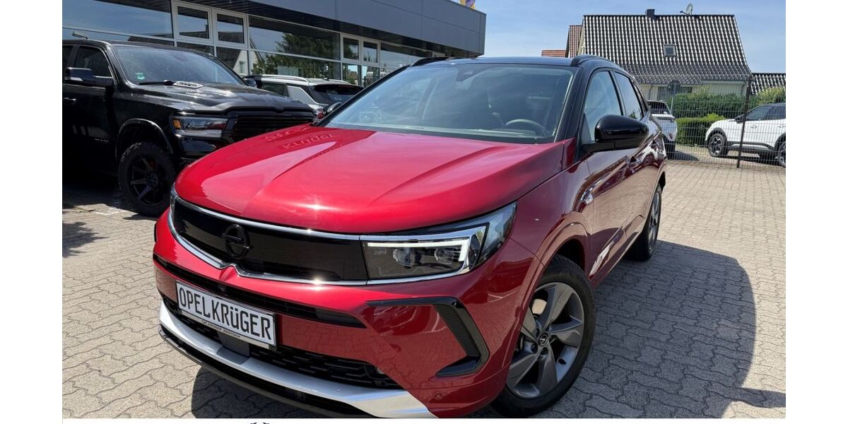 Opel Grandland (X) 8.101 km 23.900 &euro; Rostock 18069