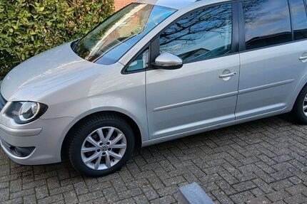 VW Touran 244.500 km 3.950 &euro; Recke 49509