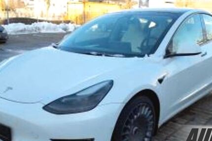 Tesla Model 3 26.750 km 29.350 &euro; Schöningen 38364