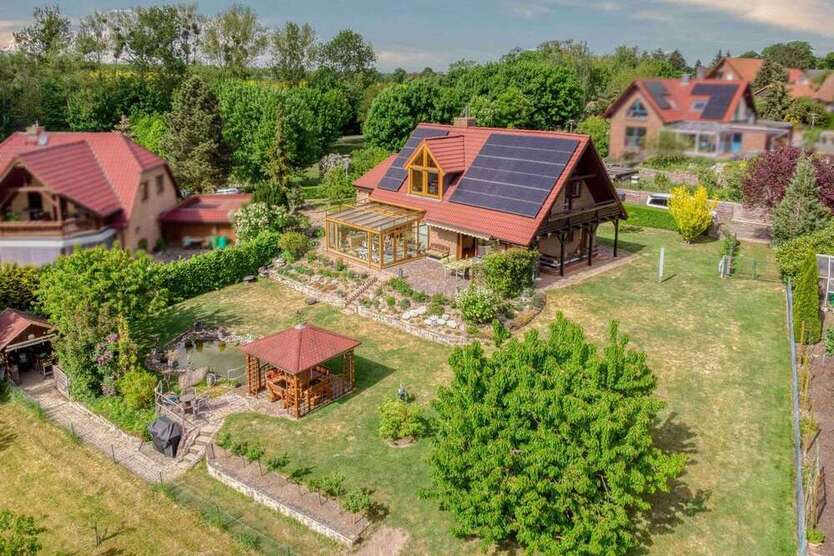 Haus zum Kaufen in Penzlin 495.000 € 226.36 m²