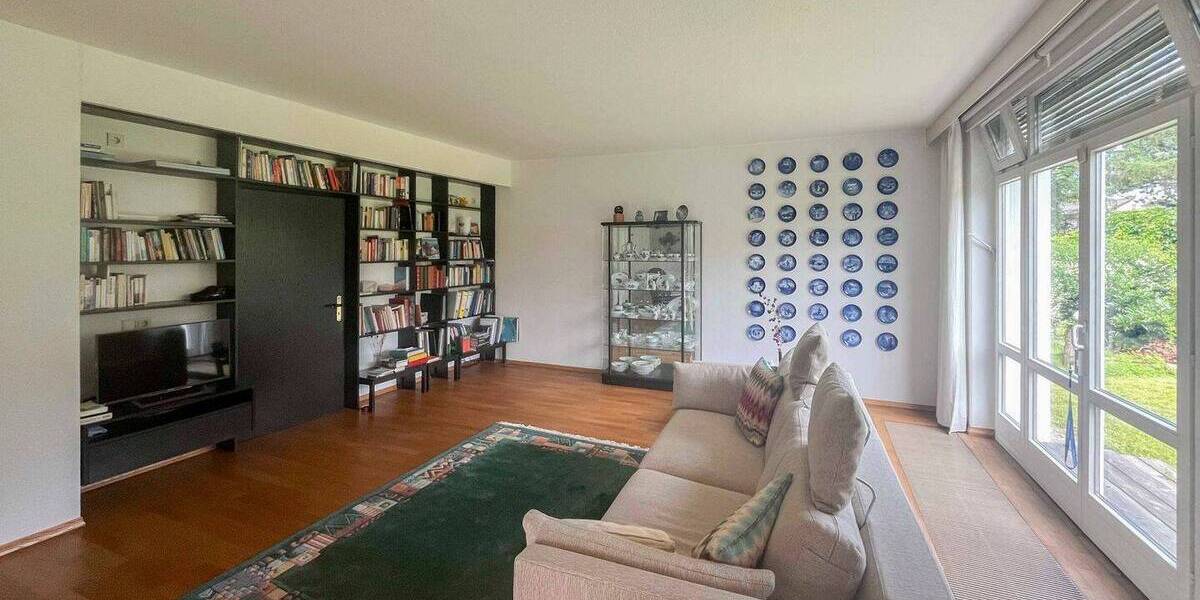 Einfamilienhaus Burghausen - 9 Zimmer, 315 m&sup2;, 720.000&euro; | Angebot:26451459