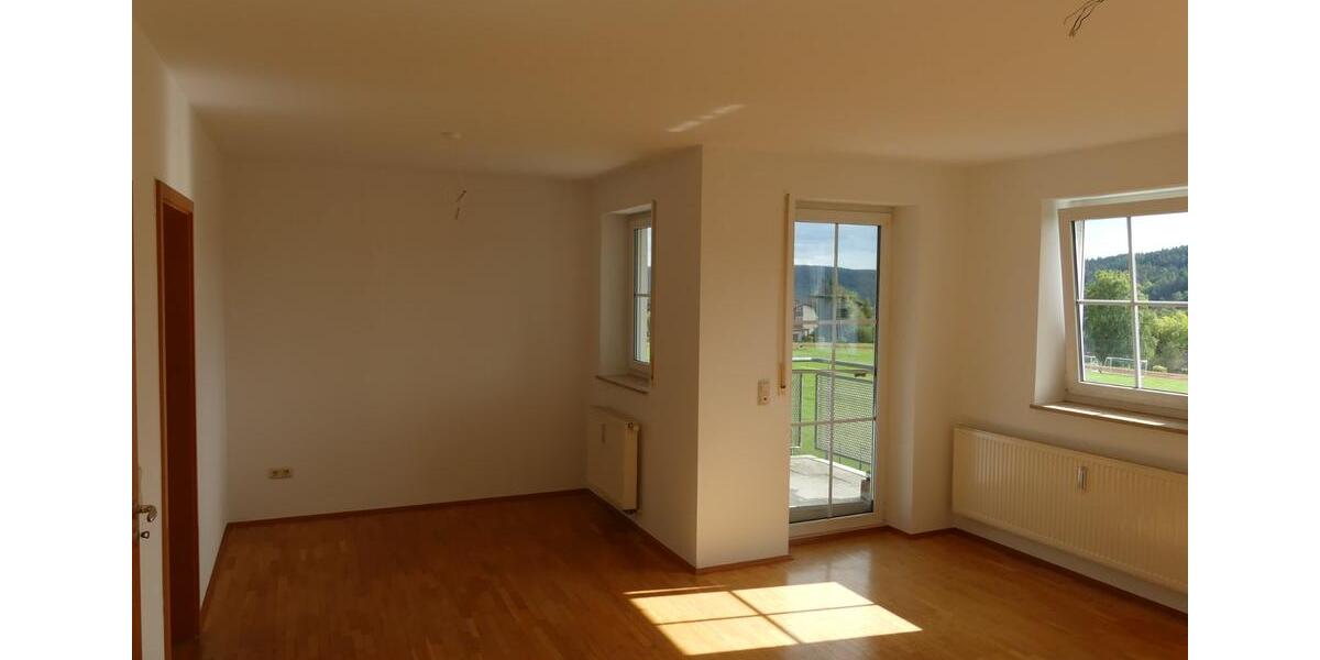 Etagenwohnung Nabburg - 3 Zimmer, 71 m&sup2;, 210.000&euro; | Angebot:25374412