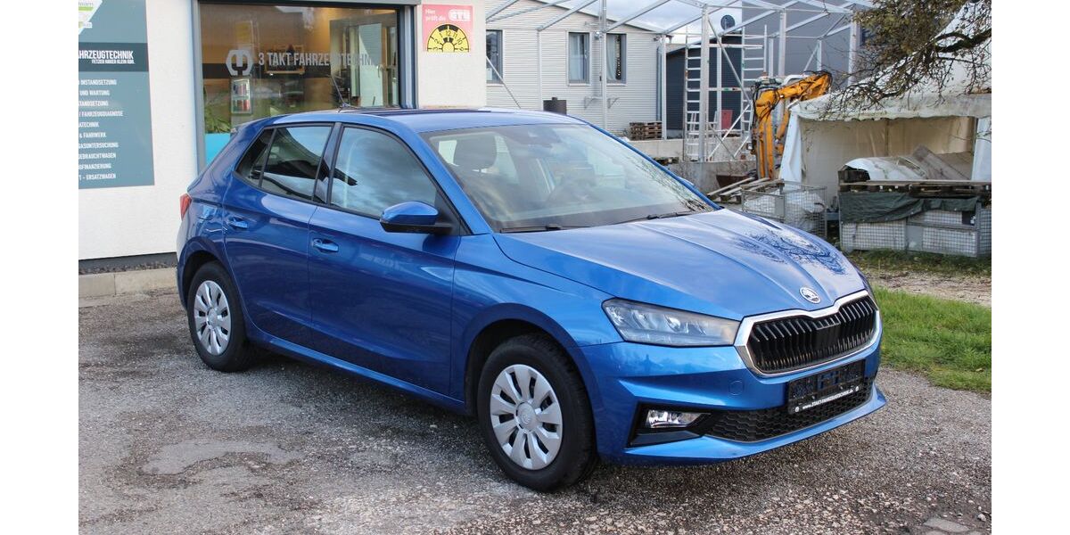 Skoda Fabia 5.700 km 17.690 &euro; Altheim (Alb) 89174