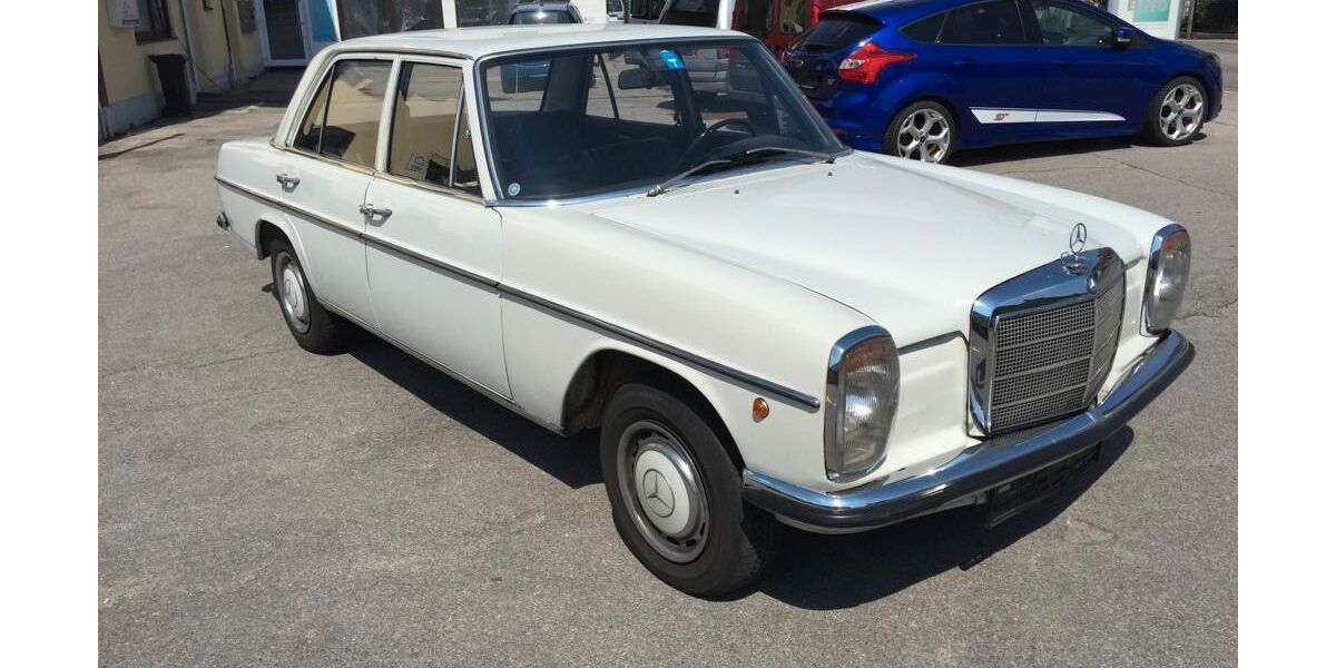 Mercedes-Benz 220 113.000 km 15.600 &euro; Prutting 83134