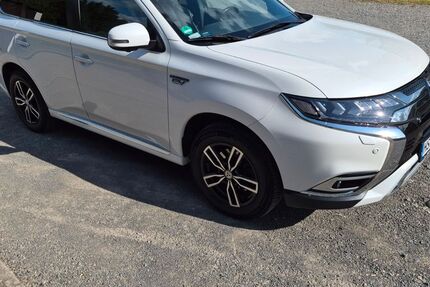 Mitsubishi Plug-in Hybrid Outlander 116.000 km 17.000 &euro; Eslohe 59889