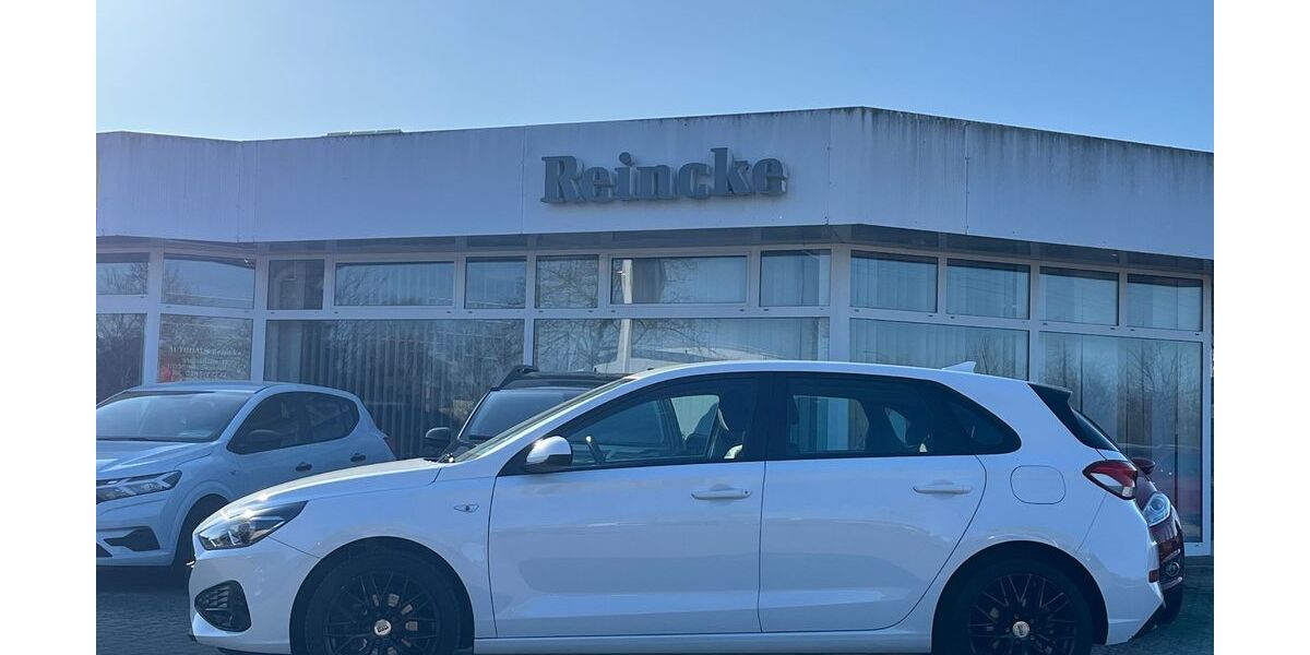 Hyundai i30 53.626 km 13.990 &euro; Neubrandenburg 17036