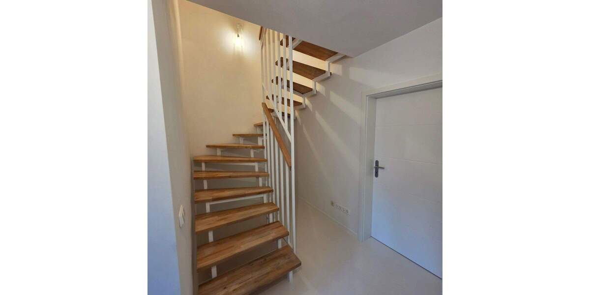 Einfamilienhaus Hohenmölsen - 5 Zimmer, 121 m&sup2;, 385.000&euro; | Angebot:25277430