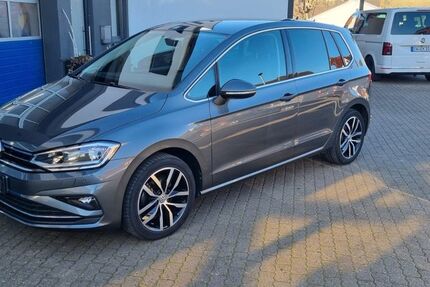 VW Golf Sportsvan 87.800 km 19.990 € Stammheim 97509