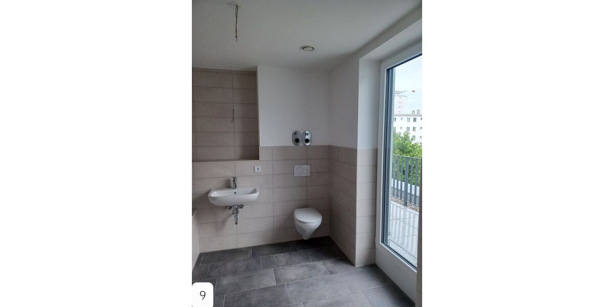 Komfortable 2-Zimmer-Wohnung mit Balkon und Dachterrasse - Appartement Stadtbergen | Angebot:26832027