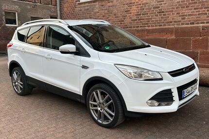 Ford Kuga 193.000 km 7.555 &euro; Waldkappel 37284