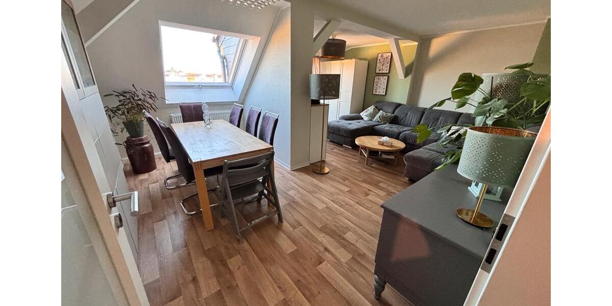 Dachgeschoßwohnung Rathenow - 3.5 Zimmer, 96 m&sup2;, 670&euro; | Angebot:26659923