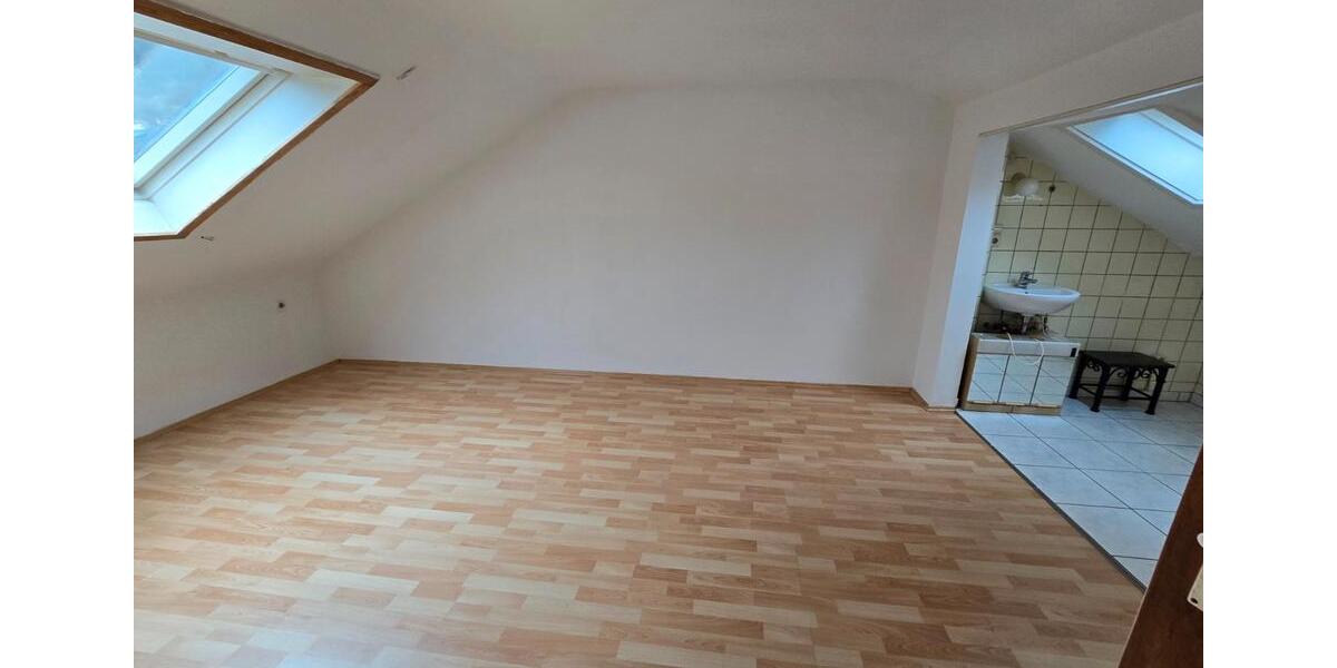 Dachgeschoßwohnung Bad Wildbad - 2 Zimmer, 41 m&sup2;, 400&euro; | Angebot:26336088